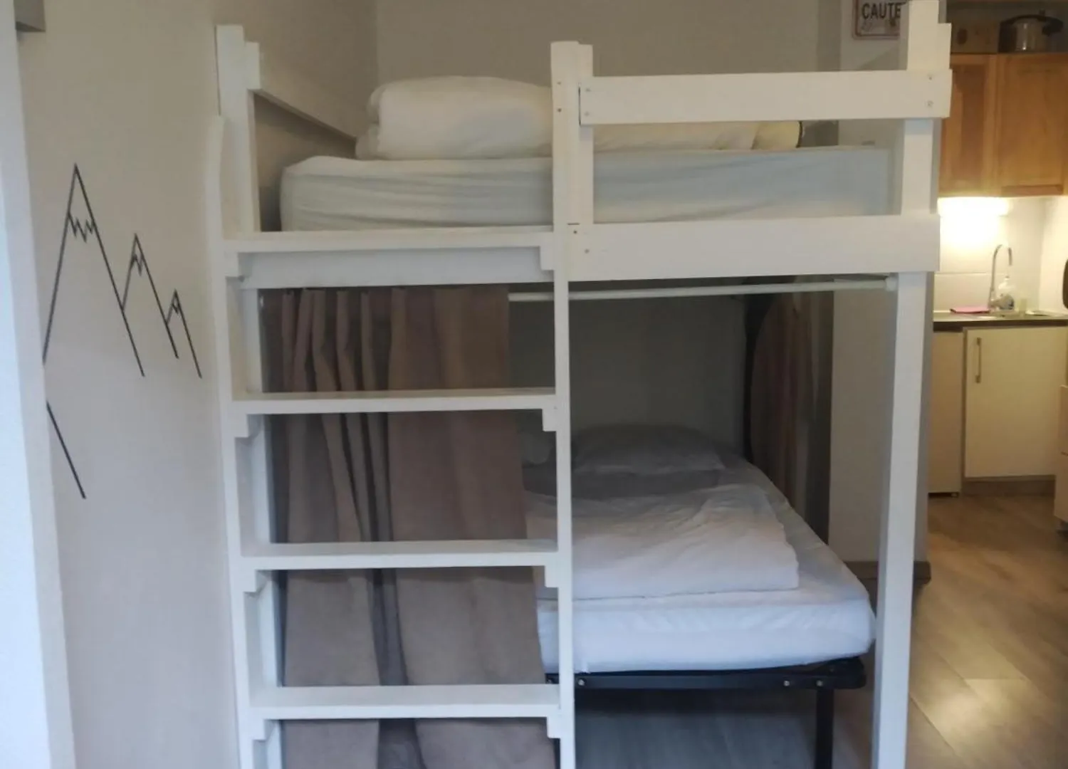 דירה קאוטרט Jolie Studio En Rdc צרפת